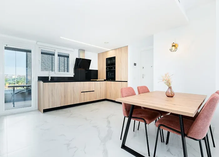 Barbados تورّيفيِخا